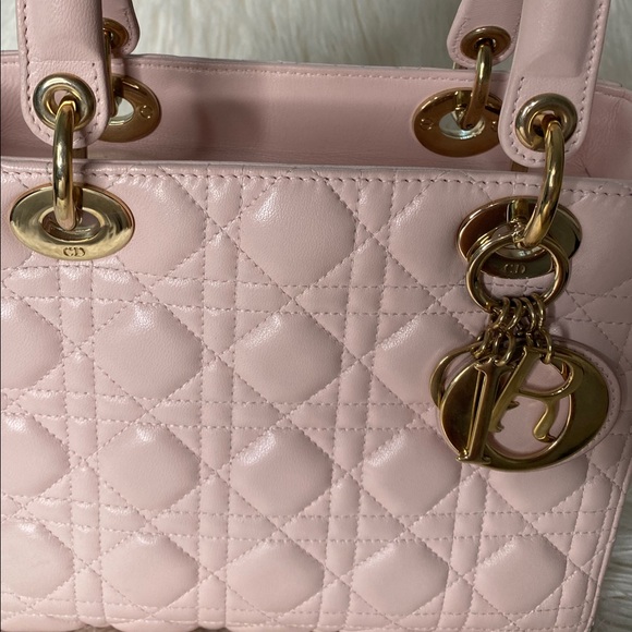 Lady Dior handbag - Picture 5 of 17
